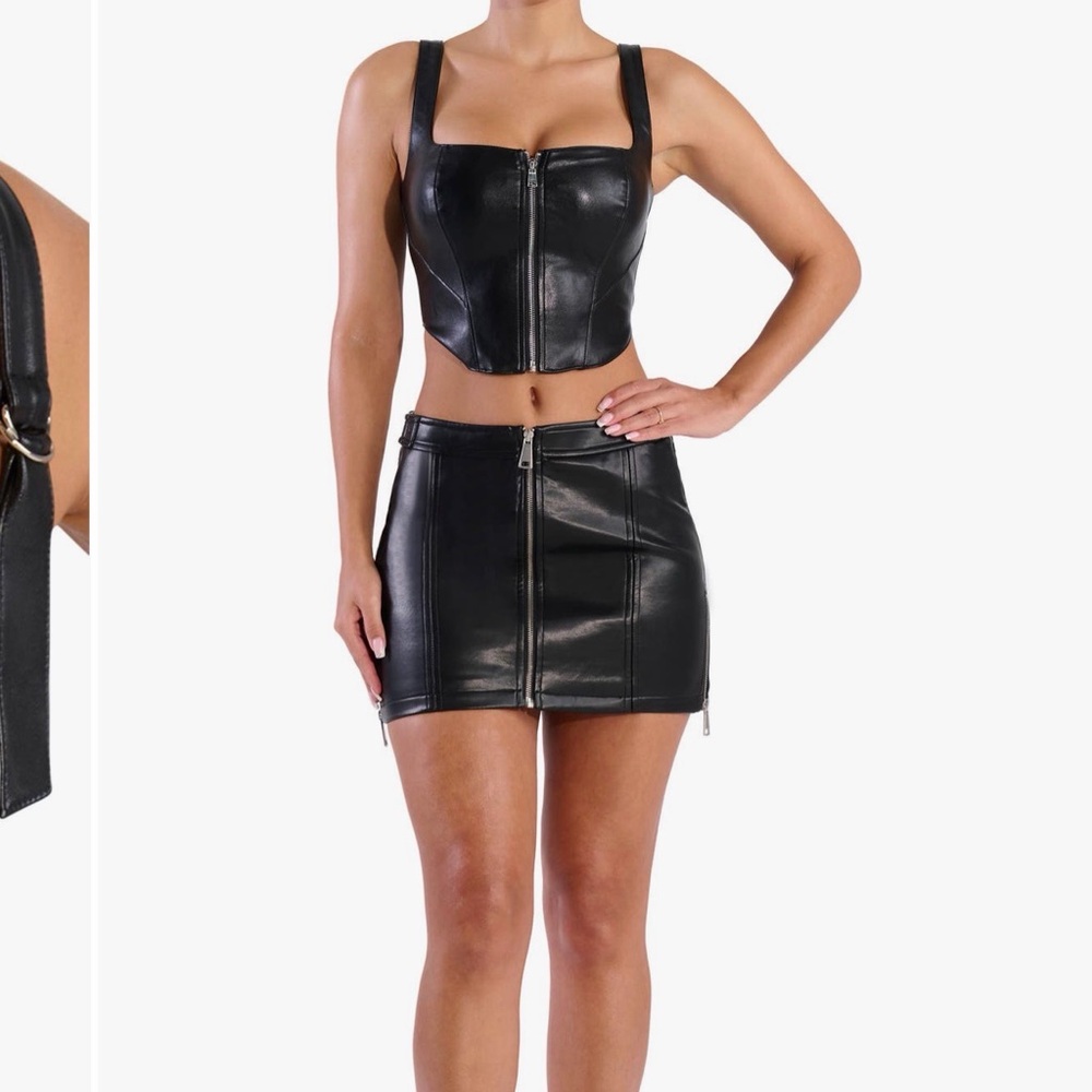NAKED WARDROBE - VEGAN LEATHER ZIP UP CORSET TOP